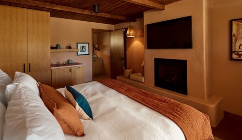 Deluxe Room, 1 King Bed