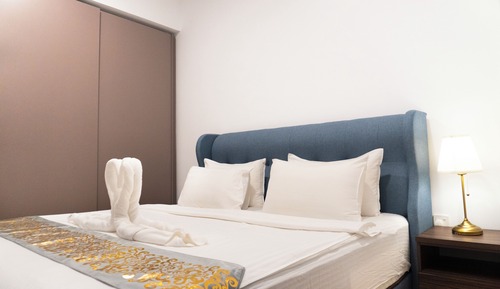 Premium One bedroom Apartment + 1