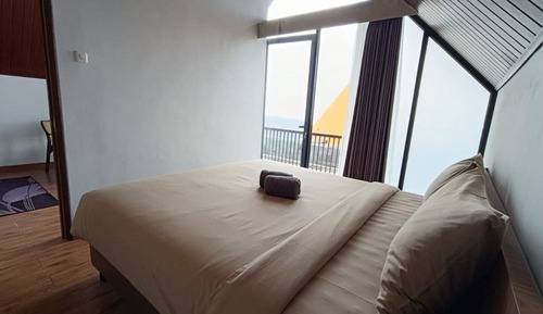 Family Room, 2 Bedrooms, Balcony, City View