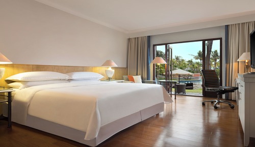 Deluxe Double Room, Garden View