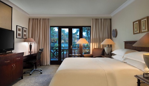 Executive Suite, Pool View