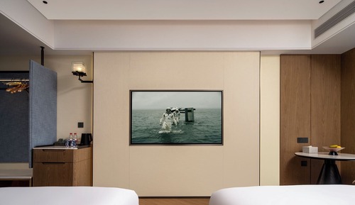 Luxury Twin Room, City View
