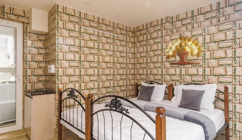 Signature Room, Balcony, Courtyard View