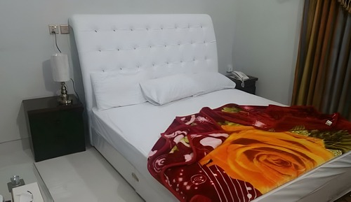 Deluxe Single Room