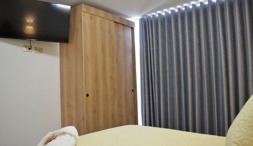 Comfort Room, 4 Bedrooms