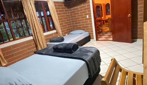 Basic Quadruple Room, Mountain View