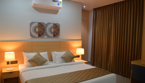 Superior King Room