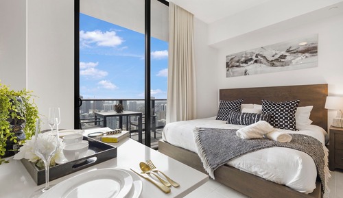 Luxury Studio Suite, 1 King Bed with Sofa bed, City View