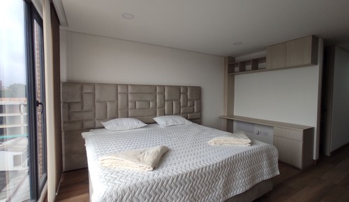 Basic Studio, City View