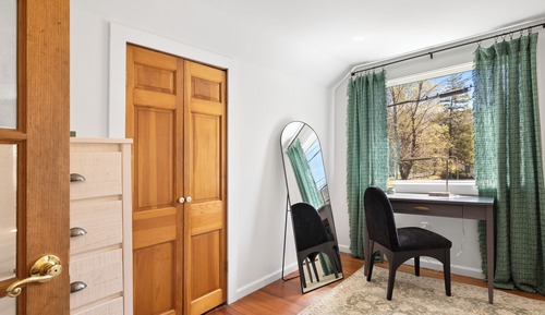 Deluxe Suite - This unit is not pet friendly