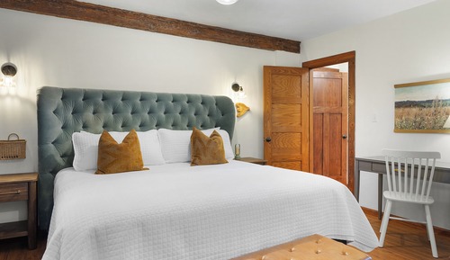 Grand Suite - This unit is not pet friendly