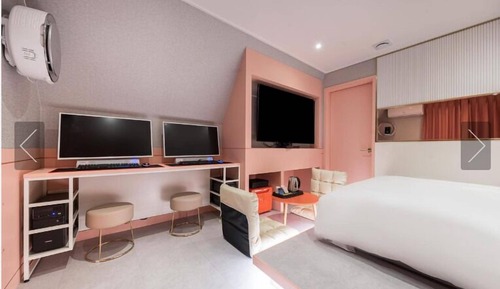 C - Premium Double Room, 1 Queen Beds, Non Smoking (2 PC's)