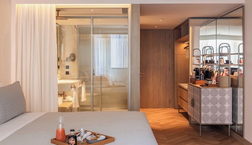 Deluxe Room (Always ME)