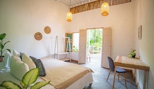 Double Room, 1 King Bed, Garden View