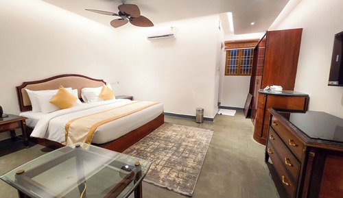 Standard Double Room, Pool View