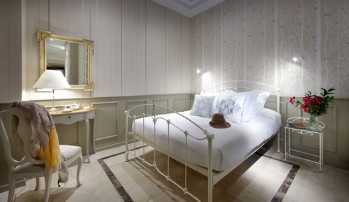 Double Room (Inglesa)