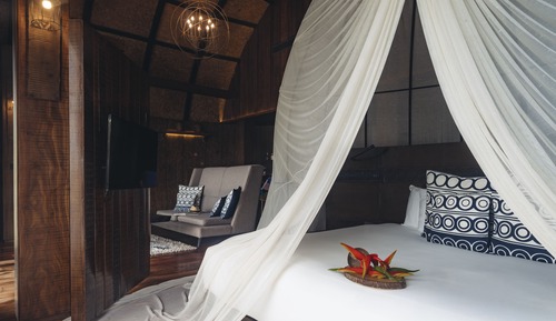 Bird's Nest Pool Villas
