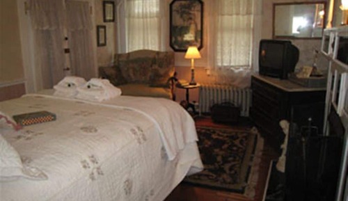 Margaret Room