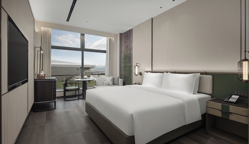 Standard Room, 1 King Bed