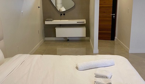 Luxury Villa, Garden View