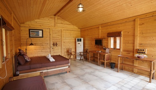 Luxury Suite, Garden View