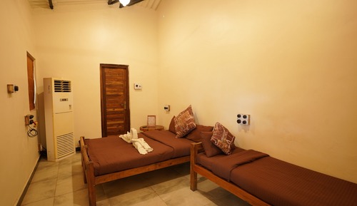 Superior Studio Suite, Garden View
