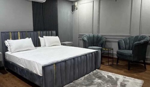 Luxury Single Room, City View