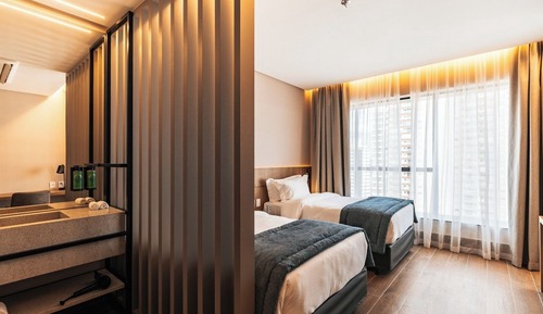 Superior Twin Room, City View