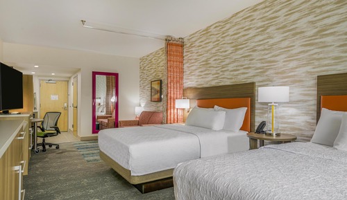 Studio, 2 Queen Beds