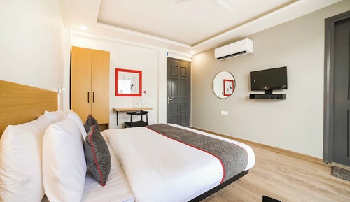 Deluxe Suite, City View