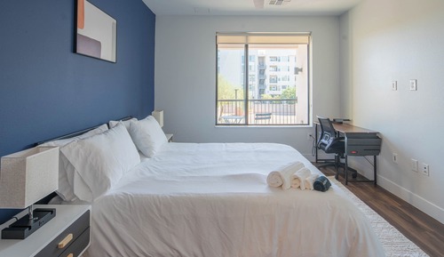 Executive Apartment, 1 Queen Bed with Sofa bed, Non Smoking, Pets Allowed