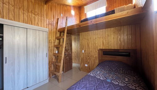 Cabin, 2 Bedrooms (05)