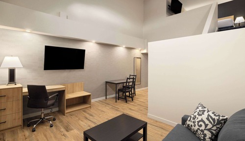 Loft, 1 Queen Bed with Sofa bed, Non Smoking