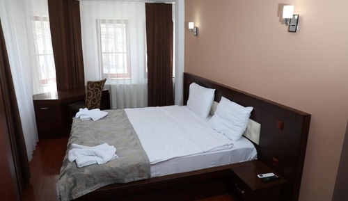 Deluxe Double Room, 1 King Bed, City View