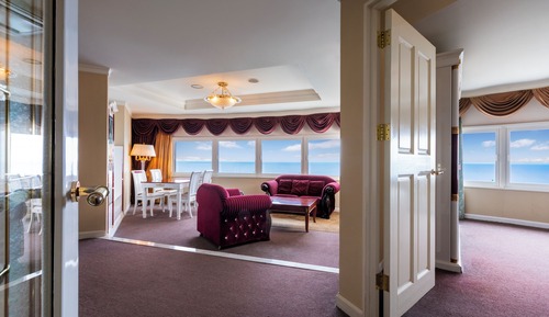 Panoramic Suite