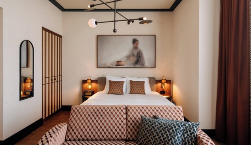 Standard Family Suite