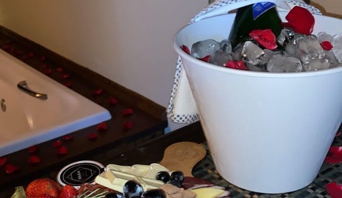 Superior Cabin, Lake View