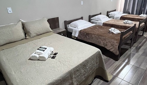 Basic Cabin, Lake View