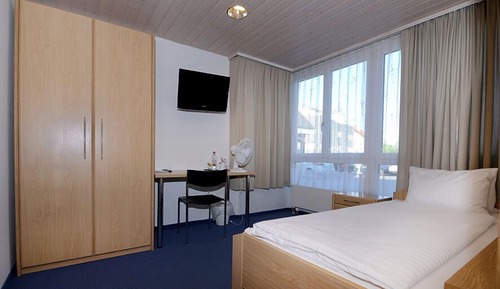 Single Room, Courtyard View