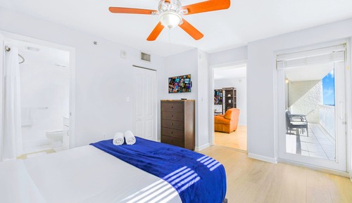 Luxury Condo, 2 Bedrooms, City View