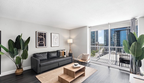 Luxury Condo, 3 Bedrooms, City View