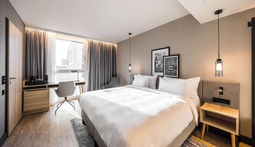 Superior Room (High Floor)