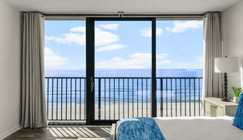 "Gulf Breeze" - 2 Bedroom 2 Bath Beachfront Condo