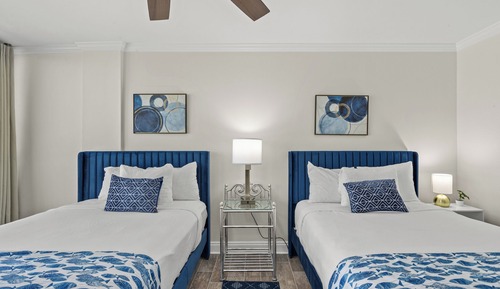 "Deja Blue" - 2 Bedroom 2 Bath Beachfront Condo