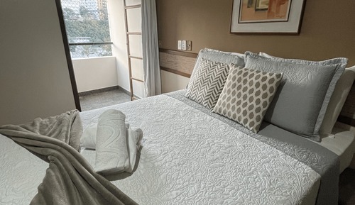 Double Room, 1 Queen Bed