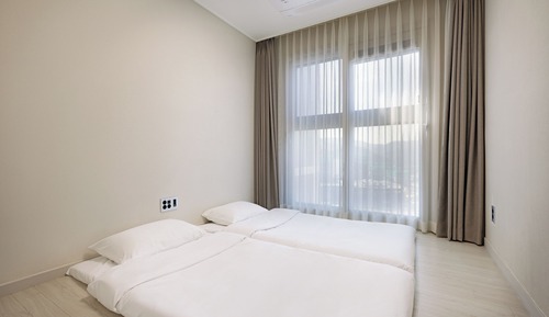 Partial Ocean Terrace Suite