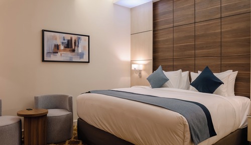 Executive Suite, Jetted Tub