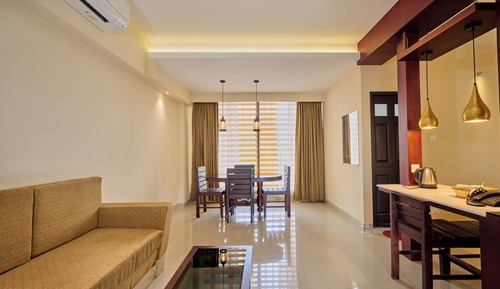 Junior Suite, Balcony, City View