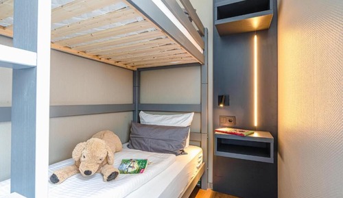 Comfort-Familienzimmer, 1 Queen-Bett, 1 Etagenbett