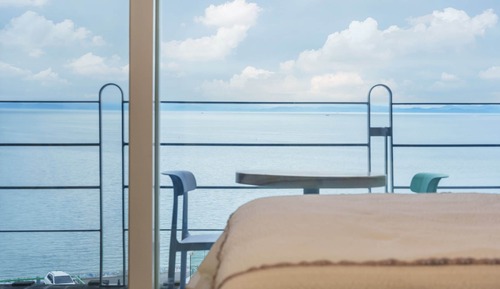 Basic Room, 1 Bedroom (205 (Ocean View / Private BBQ ))